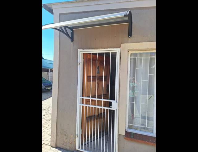 1 BEDROOM PROPERTY TO RENT IN BULT WEST